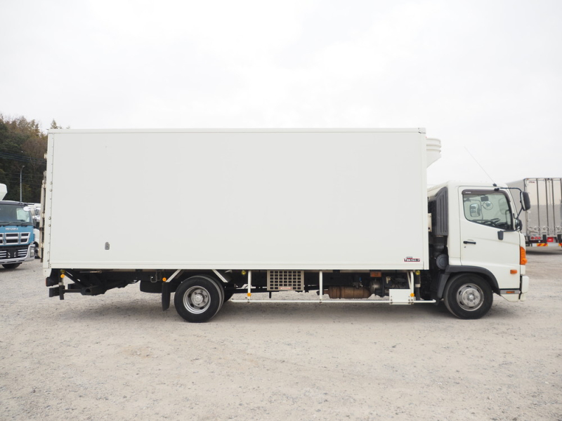 日野 冷凍バン レンジャープロ|中古トラックの販売・買取・査定のアイナビ