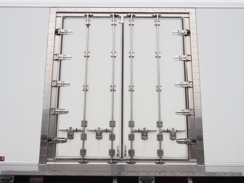 いすゞ 冷凍バン ギガ|中古トラックの販売・買取・査定のアイナビ