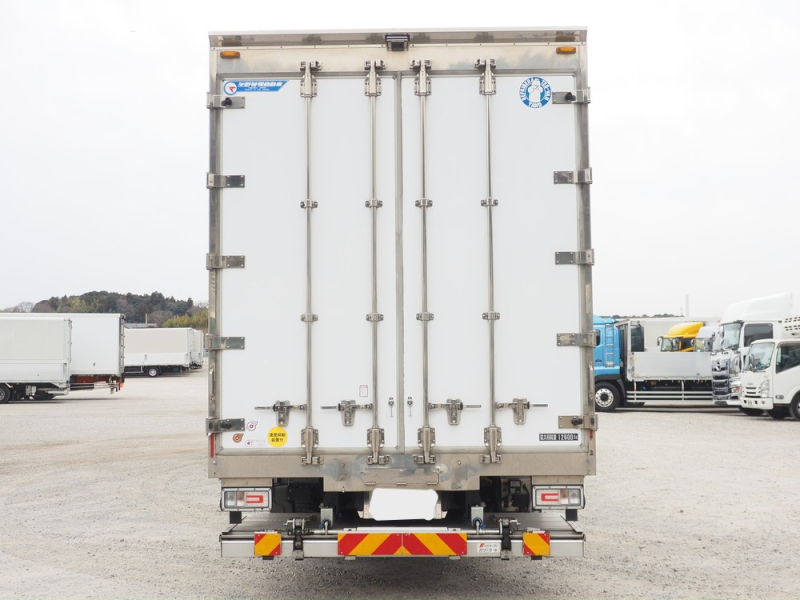 日野 冷凍バン プロフィア|中古トラックの販売・買取・査定のアイナビ