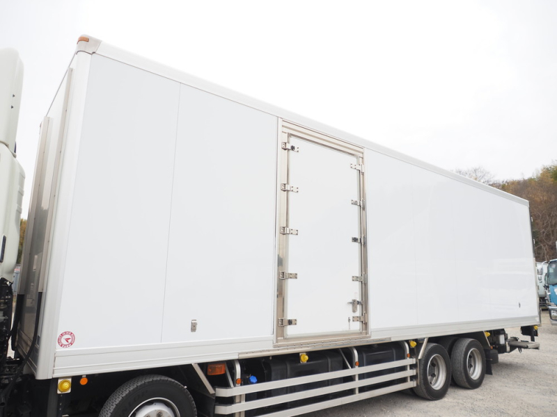 日野 冷凍バン プロフィア|中古トラックの販売・買取・査定のアイナビ