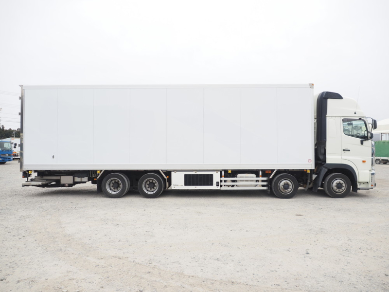 日野 冷凍バン プロフィア|中古トラックの販売・買取・査定のアイナビ