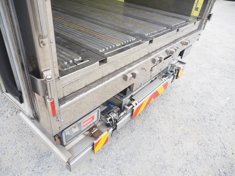 日野 冷凍バン プロフィア|中古トラックの販売・買取・査定のアイナビ