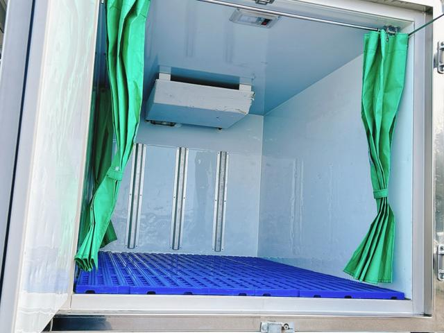 日産|中古トラックの販売・買取・査定のアイナビ