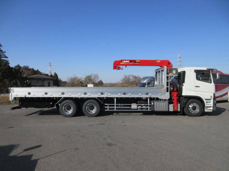 高床3軸 リヤエアサス UNIC製 4段 クレーン付アルミ平 !|中古トラックの販売・買取・査定のアイナビ