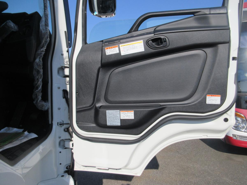 高床3軸 リヤエアサス UNIC製 4段 クレーン付アルミ平 !|中古トラックの販売・買取・査定のアイナビ