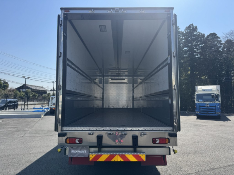 4軸低床エアサス菱重TDJS70A-L2低温門口ステンレス|中古トラックの販売・買取・査定のアイナビ