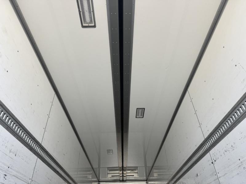 4軸低床エアサス菱重TDJS70A-L2低温門口ステンレス|中古トラックの販売・買取・査定のアイナビ