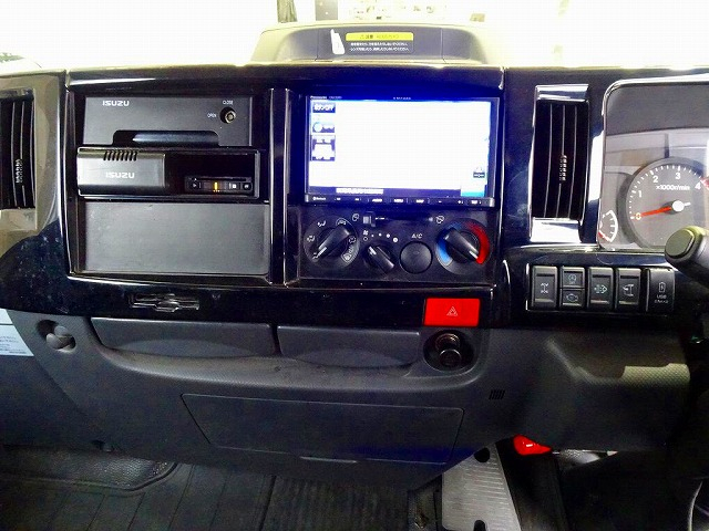 エルフ1.8t4WDFFL標準Wキャブ/垂直PG付総重量5t未満|中古トラックの販売・買取・査定のアイナビ