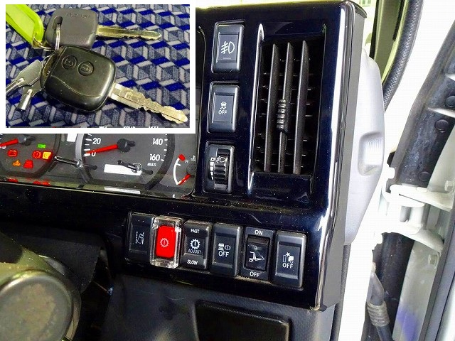 エルフ1.8t4WDFFL標準Wキャブ/垂直PG付総重量5t未満|中古トラックの販売・買取・査定のアイナビ