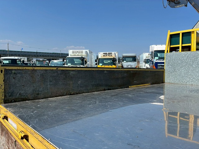 フックイン高所作業用2.63t距離浅140馬力5速MTマニュアル|中古トラックの販売・買取・査定のアイナビ