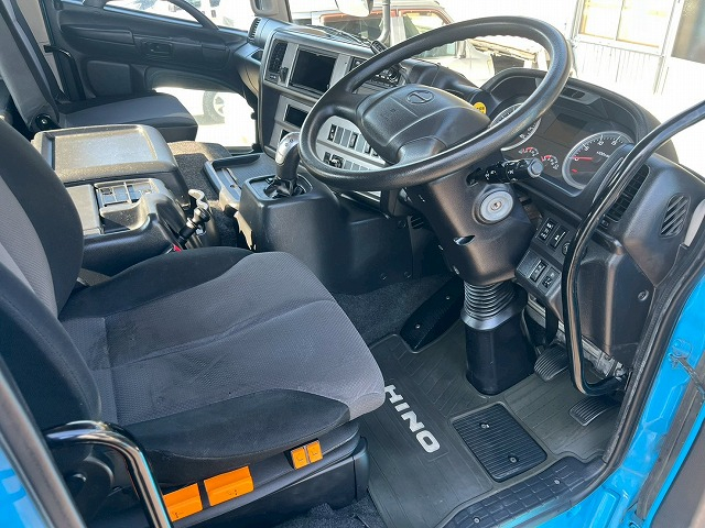 3軸2デフ★第5輪17.7トン★520馬力★流体式リターダ★ツーデフ|中古トラックの販売・買取・査定のアイナビ