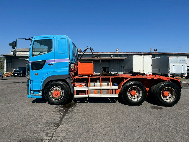 3軸2デフ★第5輪17.7トン★520馬力★流体式リターダ★ツーデフ|中古トラックの販売・買取・査定のアイナビ