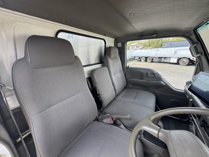 H8 いすゞ 平ボディ|中古トラックの販売・買取・査定のアイナビ