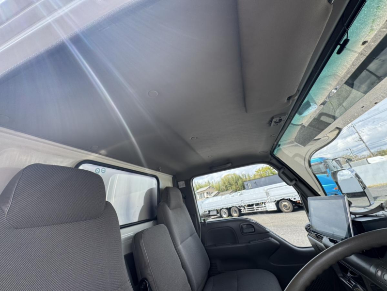 H8 いすゞ 平ボディ|中古トラックの販売・買取・査定のアイナビ