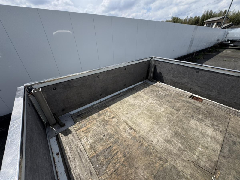 H8 いすゞ 平ボディ|中古トラックの販売・買取・査定のアイナビ