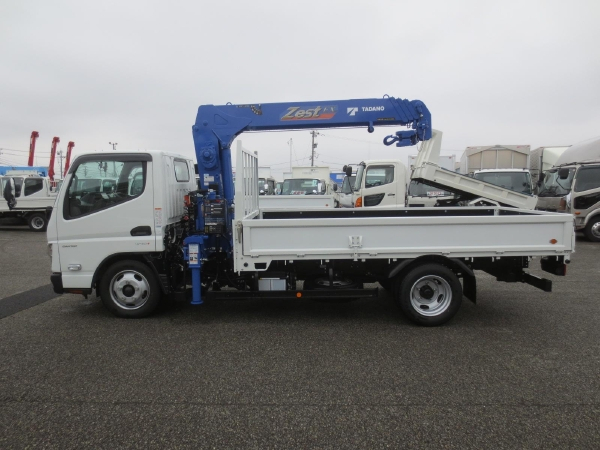 三菱キャンター標準ロング4段ラジコンクレーン付|中古トラックの販売・買取・査定のアイナビ