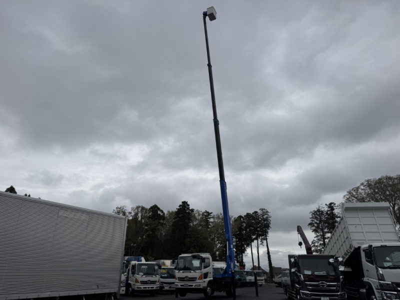 アイチ SK27A 27m バケット200kg|中古トラックの販売・買取・査定のアイナビ