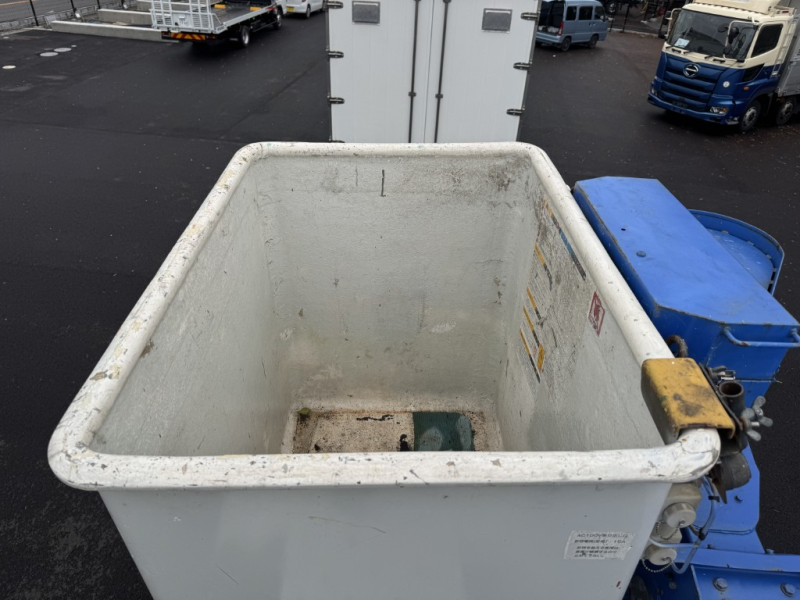 アイチ SK27A 27m バケット200kg|中古トラックの販売・買取・査定のアイナビ