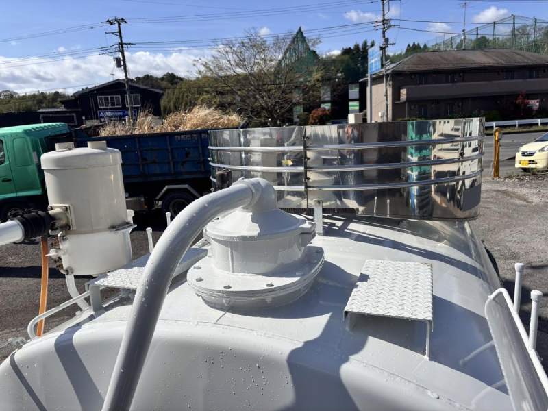 ワイド幅 バキューム車 モリタ製3700L|中古トラックの販売・買取・査定のアイナビ