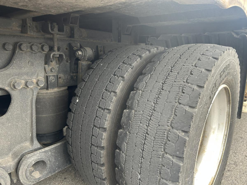 日野プロフィアアルミウィング|中古トラックの販売・買取・査定のアイナビ