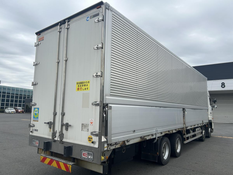 日野プロフィアアルミウィング|中古トラックの販売・買取・査定のアイナビ