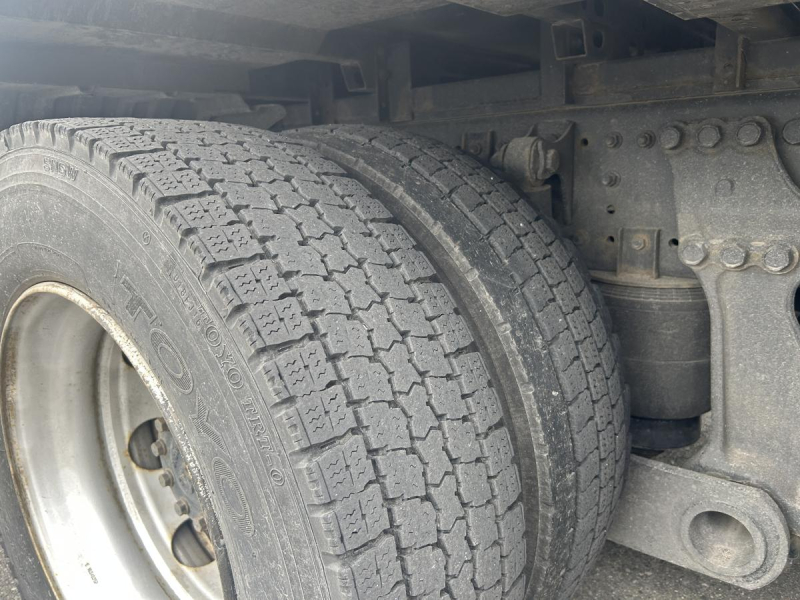 日野プロフィアアルミウィング|中古トラックの販売・買取・査定のアイナビ