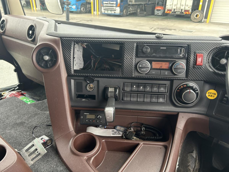 日野プロフィアアルミウィング|中古トラックの販売・買取・査定のアイナビ