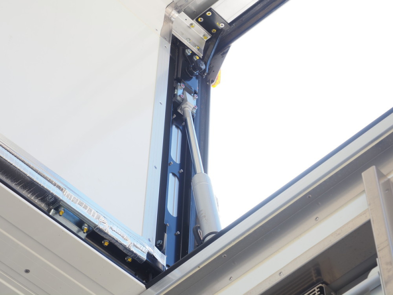 いすゞ 冷凍ウイング ギガ|中古トラックの販売・買取・査定のアイナビ