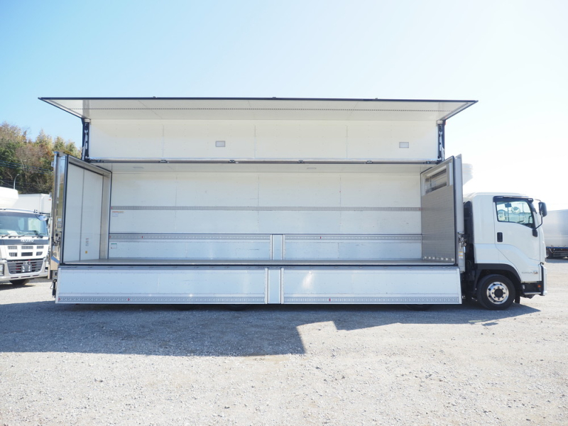 いすゞ 冷凍ウイング ギガ|中古トラックの販売・買取・査定のアイナビ