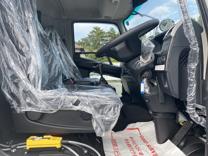 ファイター 新明和工業キャブバックステージ積載3,450kgプロライン装備|中古トラックの販売・買取・査定のアイナビ