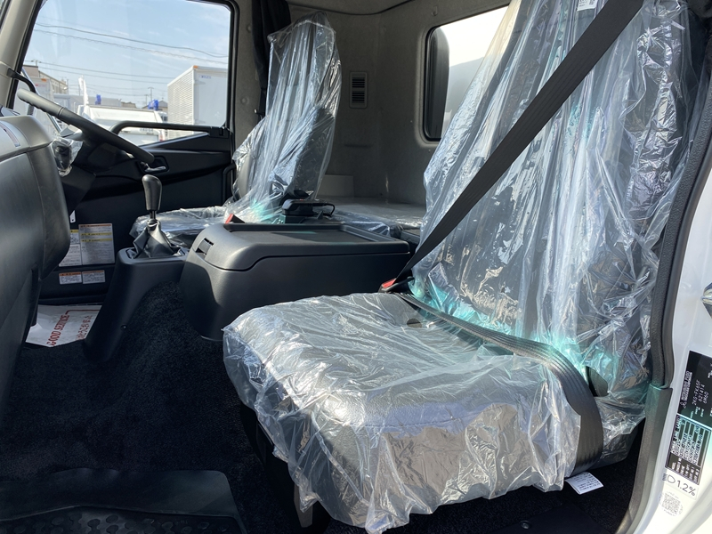 ファイター　ワイド　-30℃設定　格納ゲート付 　積載2,200kg　プロライン装備|中古トラックの販売・買取・査定のアイナビ