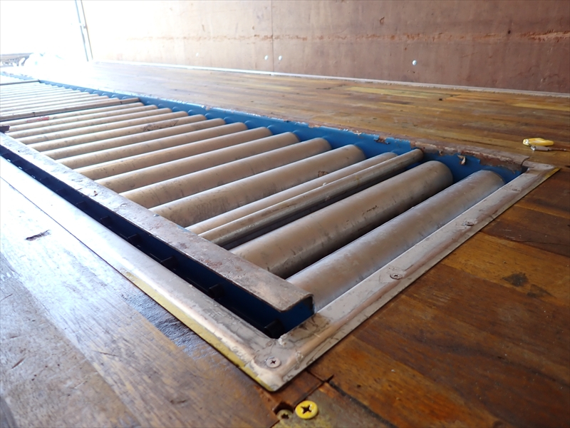 【352236】ドライバン　観音式3枚扉|中古トラックの販売・買取・査定のアイナビ