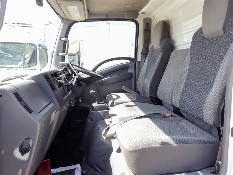 【352236】ドライバン　観音式3枚扉|中古トラックの販売・買取・査定のアイナビ