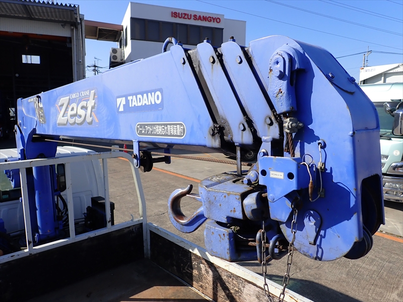 【352249】4段クレーン付き平ボディ　ラジコン付|中古トラックの販売・買取・査定のアイナビ