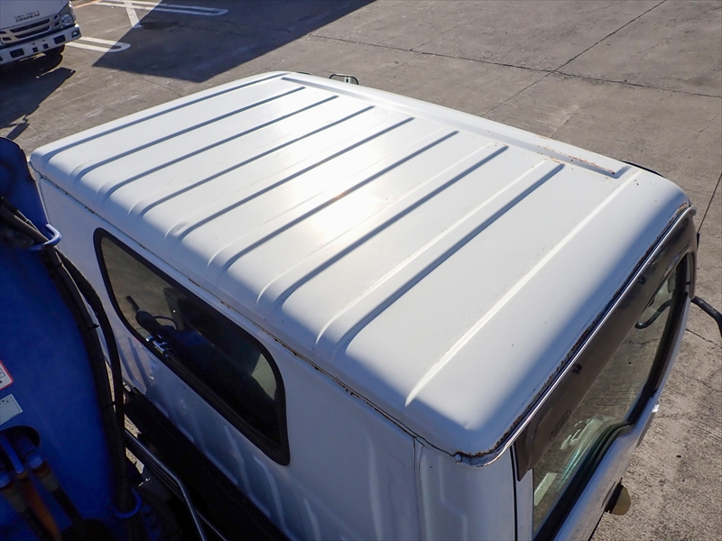 【352249】4段クレーン付き平ボディ　ラジコン付|中古トラックの販売・買取・査定のアイナビ