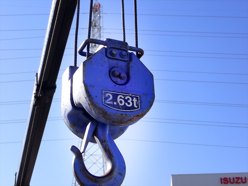 【352249】4段クレーン付き平ボディ　ラジコン付|中古トラックの販売・買取・査定のアイナビ