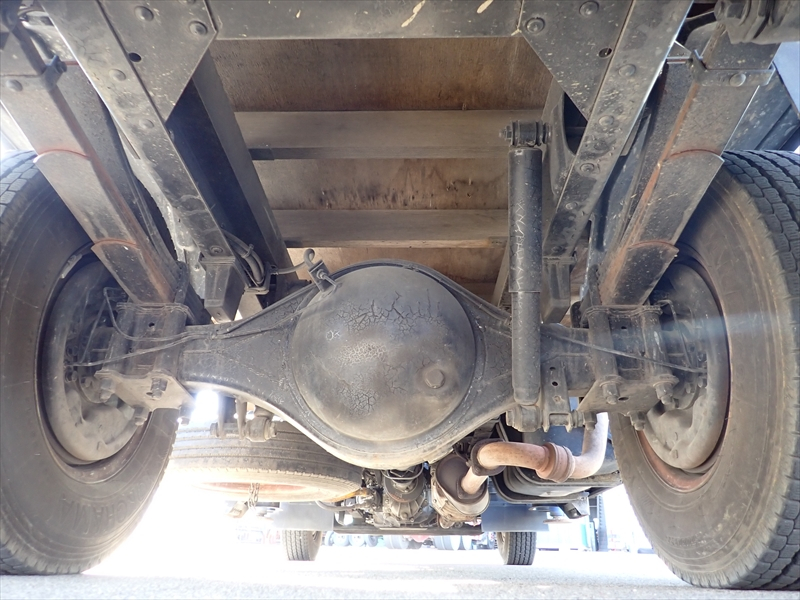 【352249】4段クレーン付き平ボディ　ラジコン付|中古トラックの販売・買取・査定のアイナビ