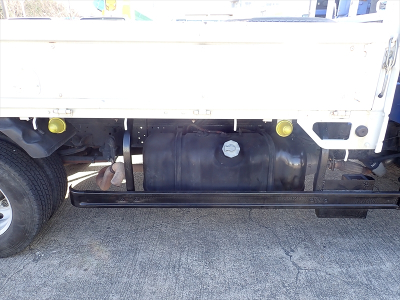 【352249】4段クレーン付き平ボディ　ラジコン付|中古トラックの販売・買取・査定のアイナビ