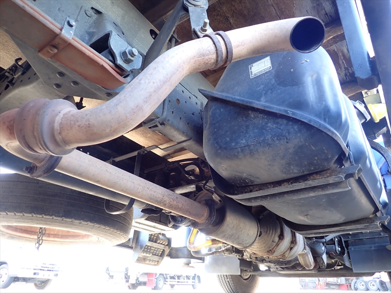 【352249】4段クレーン付き平ボディ　ラジコン付|中古トラックの販売・買取・査定のアイナビ