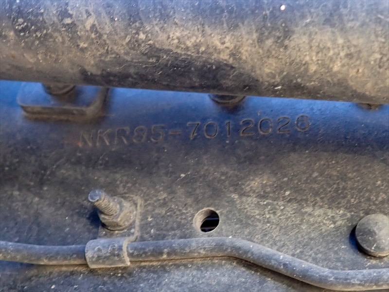 【352249】4段クレーン付き平ボディ　ラジコン付|中古トラックの販売・買取・査定のアイナビ