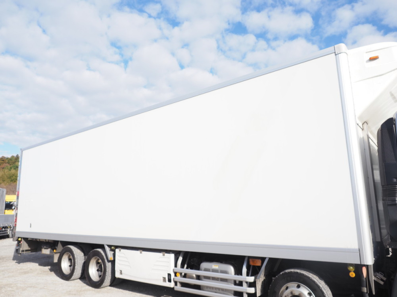 日野 冷凍バン プロフィア|中古トラックの販売・買取・査定のアイナビ