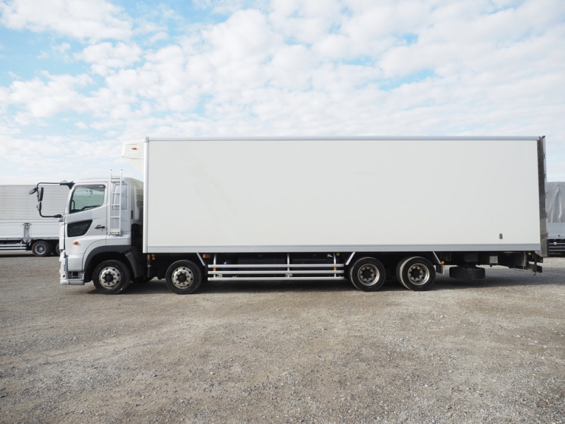 日野 冷凍バン プロフィア|中古トラックの販売・買取・査定のアイナビ