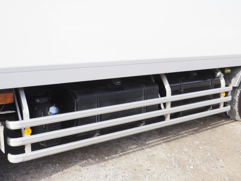 日野 冷凍バン プロフィア|中古トラックの販売・買取・査定のアイナビ