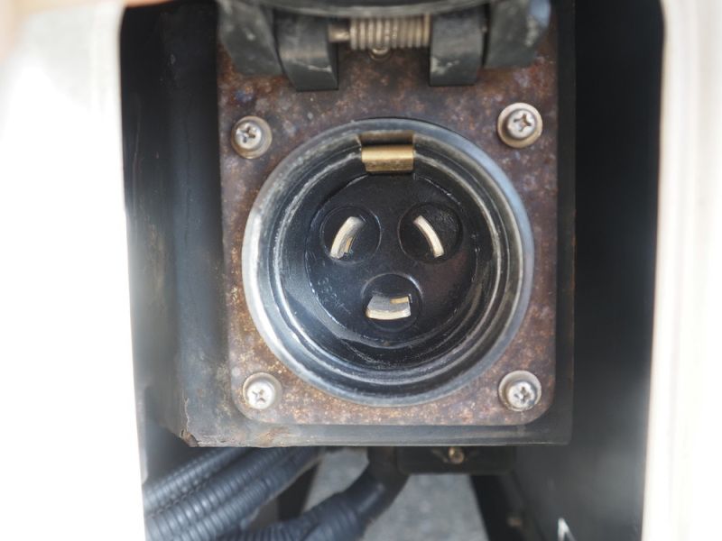 日野 冷凍バン プロフィア|中古トラックの販売・買取・査定のアイナビ