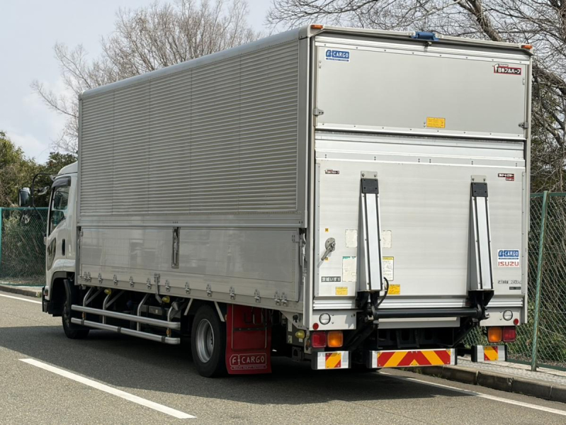 令和2年式 2RG-FRR90T2 ワイド6.2m 跳ね上げゲート付ウイング|中古トラックの販売・買取・査定のアイナビ
