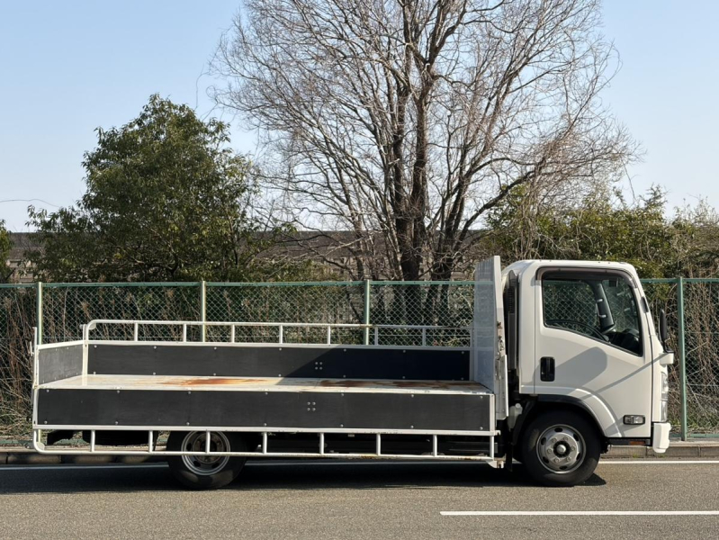 令和2年式2RG-LPR88ARワイドロング積載3.5t平|中古トラックの販売・買取・査定のアイナビ