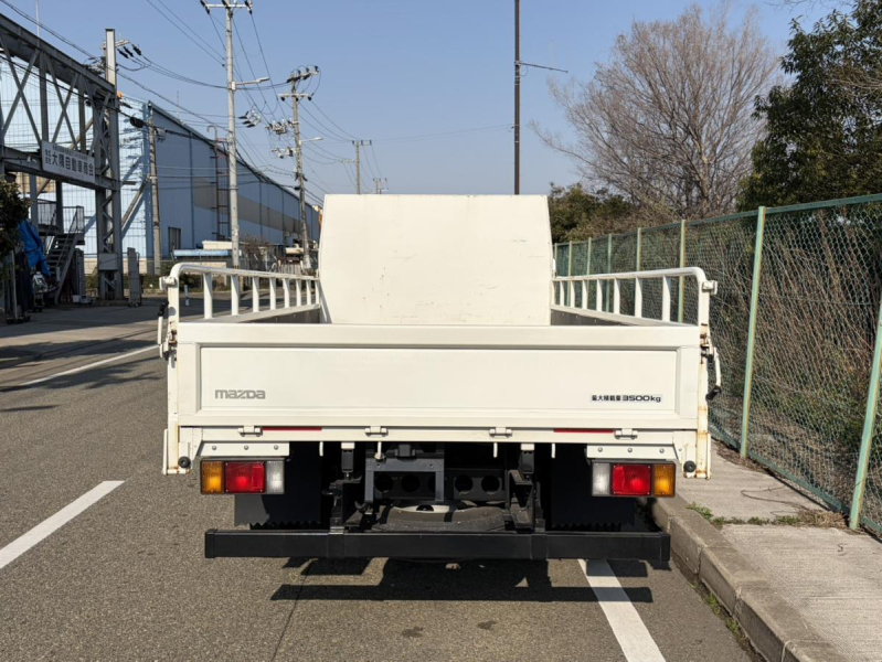 令和2年式2RG-LPR88ARワイドロング積載3.5t平|中古トラックの販売・買取・査定のアイナビ