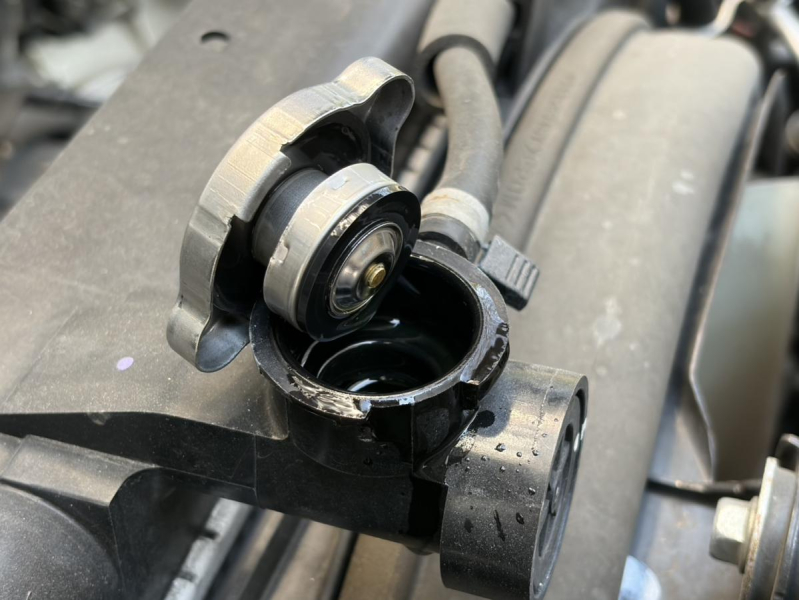 令和2年式2RG-LPR88ARワイドロング積載3.5t平|中古トラックの販売・買取・査定のアイナビ