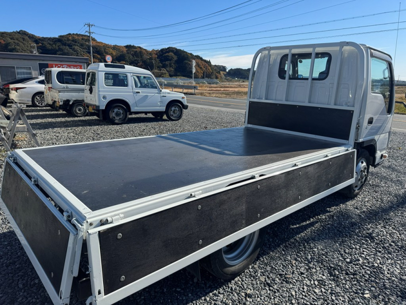 平成28年式☆カスタム仕様　10尺平ボデー　積載3t 車検付き|中古トラックの販売・買取・査定のアイナビ