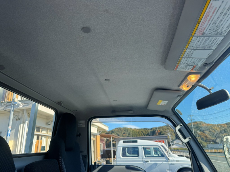 平成28年式☆カスタム仕様　10尺平ボデー　積載3t 車検付き|中古トラックの販売・買取・査定のアイナビ